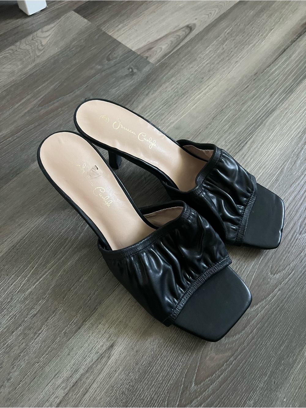 Jessica Carlyle Black Ruched Mule Heels